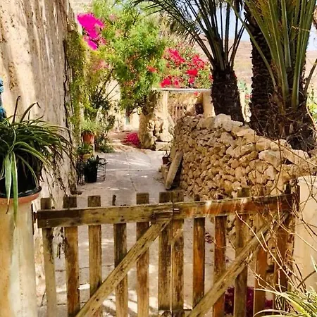 別荘 Tal-ghani Gozo Farmhouse
